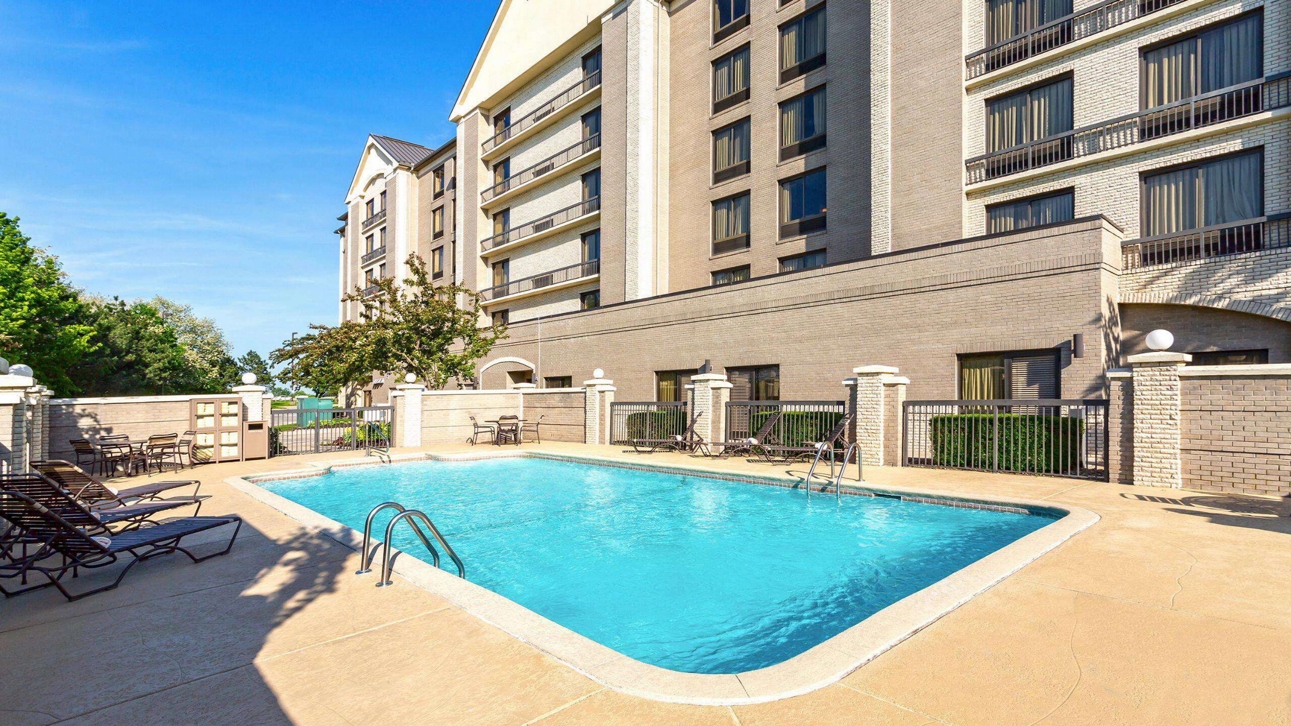 Wyndham Garden Kansas City Airport Εξωτερικό φωτογραφία