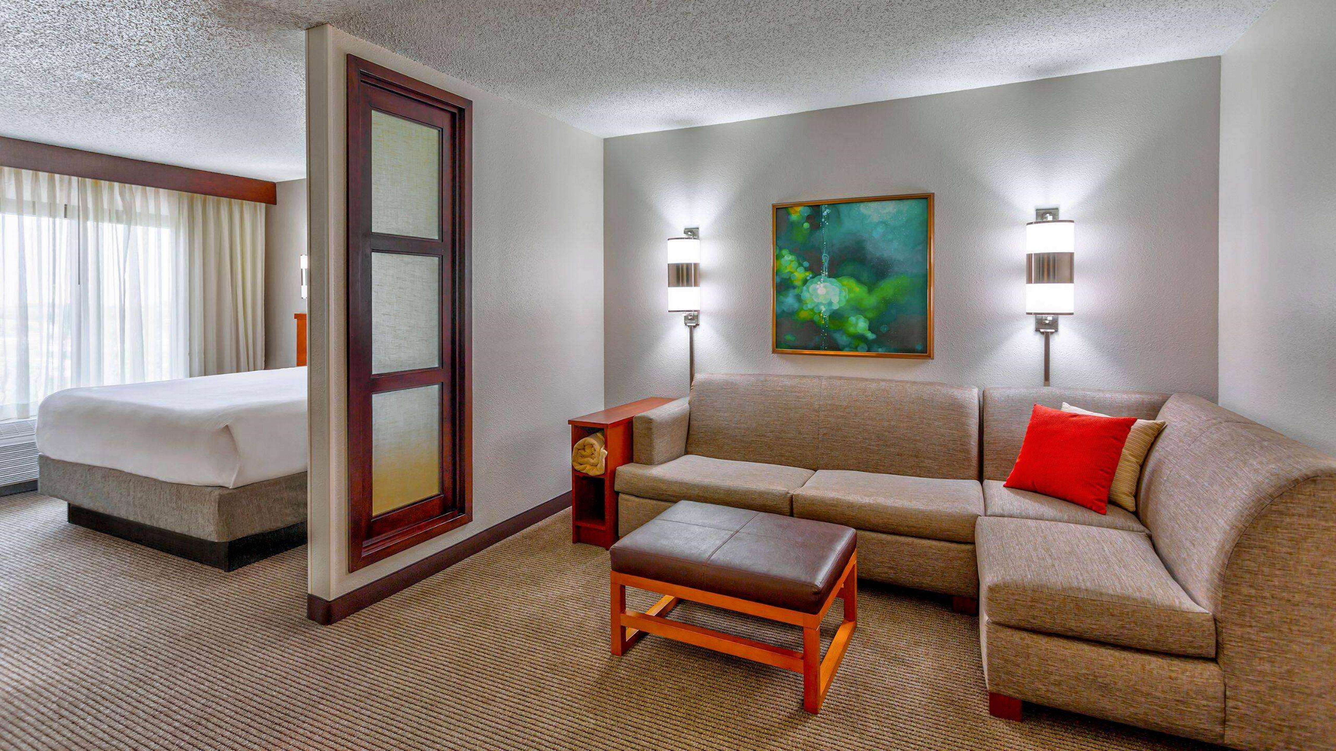 Wyndham Garden Kansas City Airport Εξωτερικό φωτογραφία