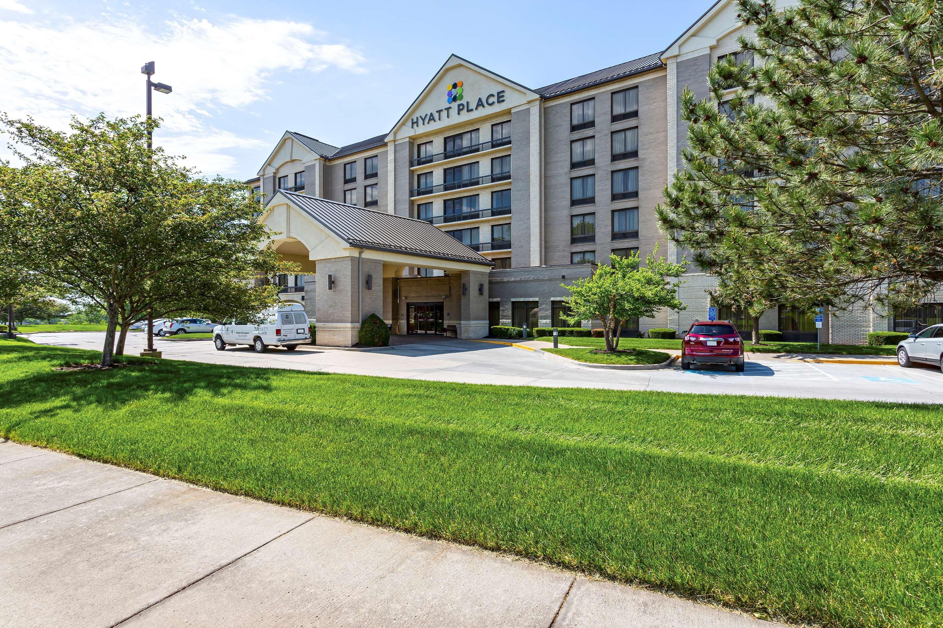 Wyndham Garden Kansas City Airport Εξωτερικό φωτογραφία