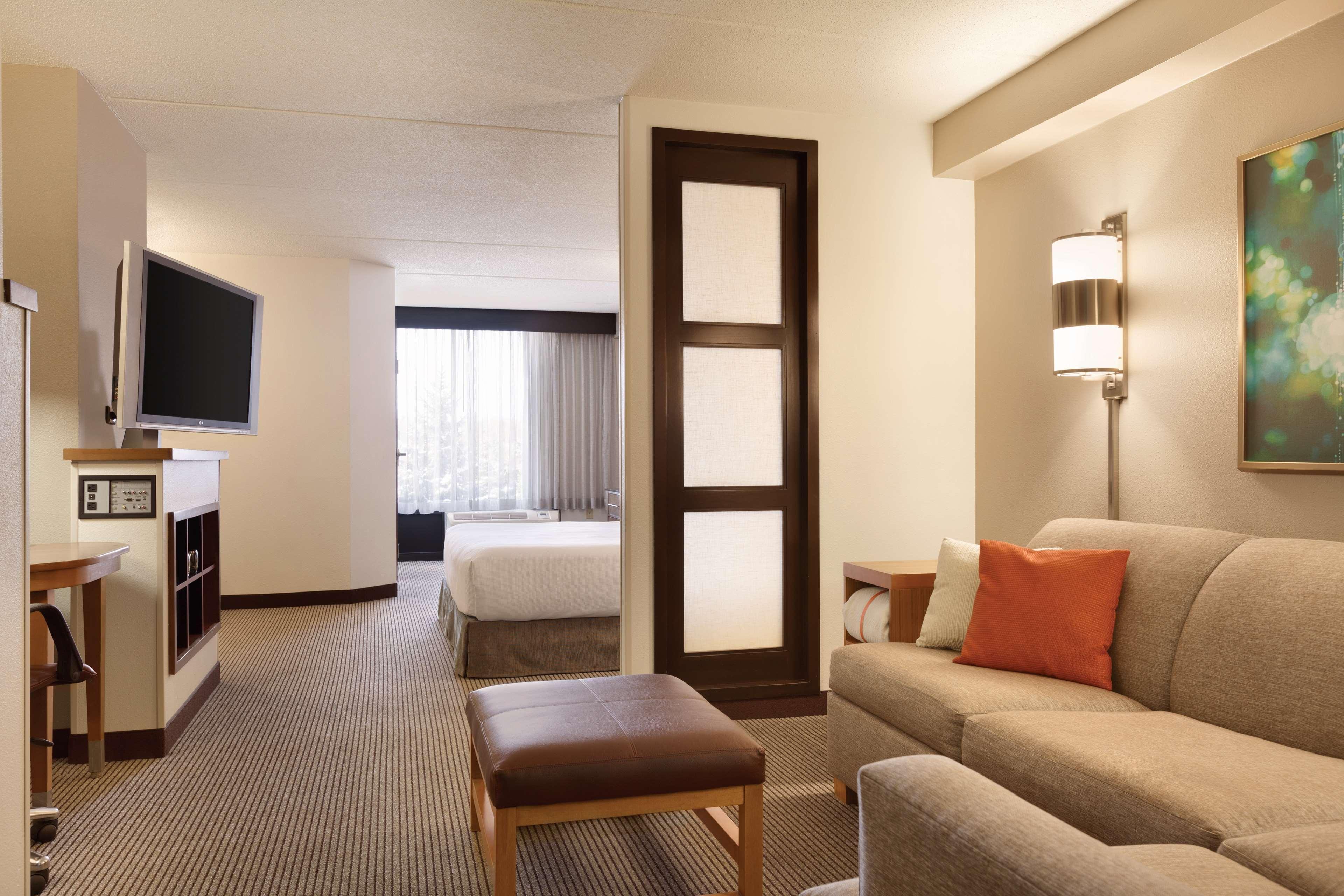 Wyndham Garden Kansas City Airport Εξωτερικό φωτογραφία