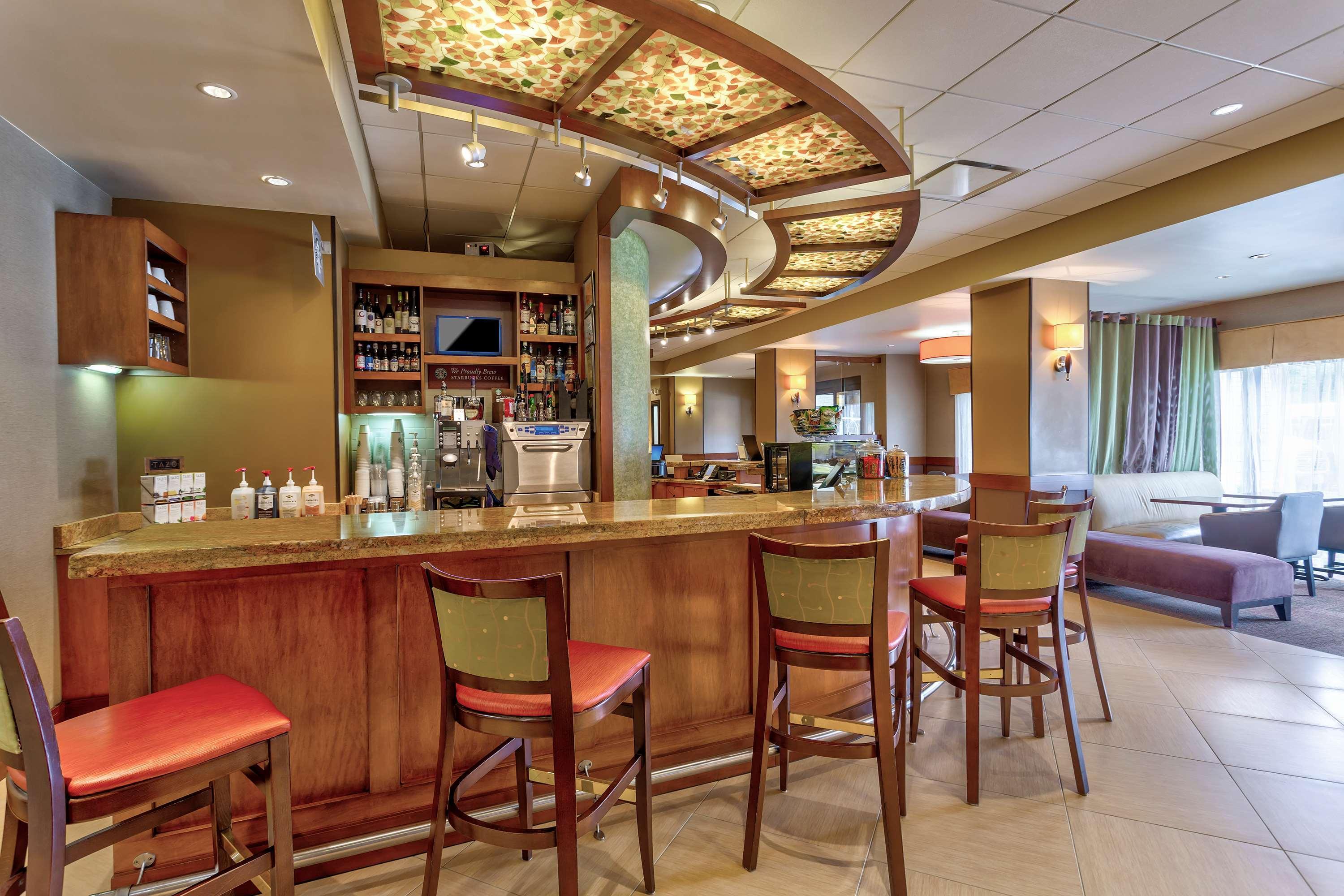 Wyndham Garden Kansas City Airport Εξωτερικό φωτογραφία