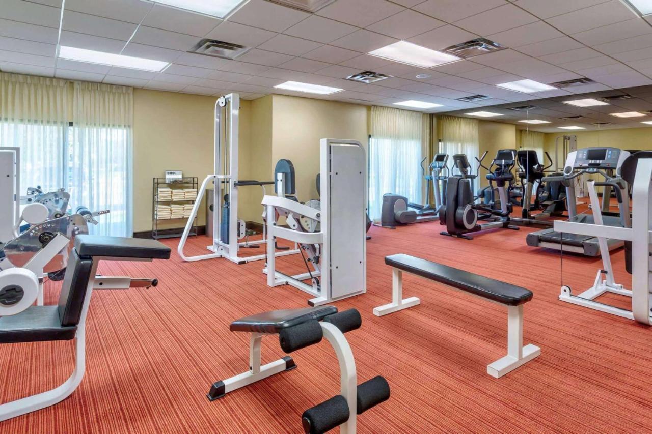 Wyndham Garden Kansas City Airport Εξωτερικό φωτογραφία